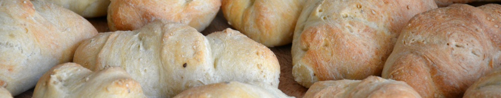 Pane cotto ed appena sfornato
        